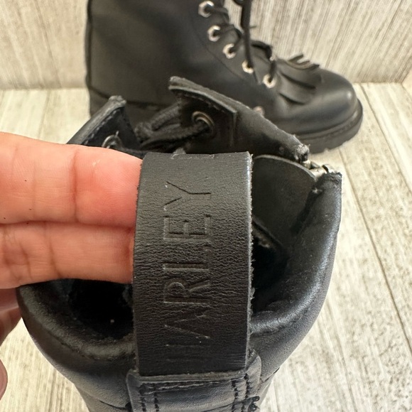 Harley Davidson Kiltie Women's black Full
Grain Logger Motorcycle Boots - Picture 7 of 10